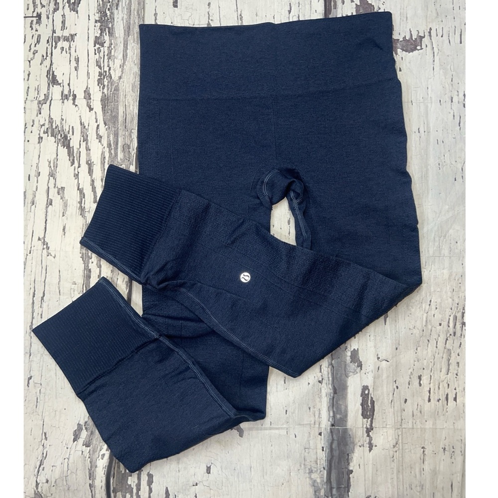 Lululemon Ebb & Flow Leggings - Navy Blue - Size 6